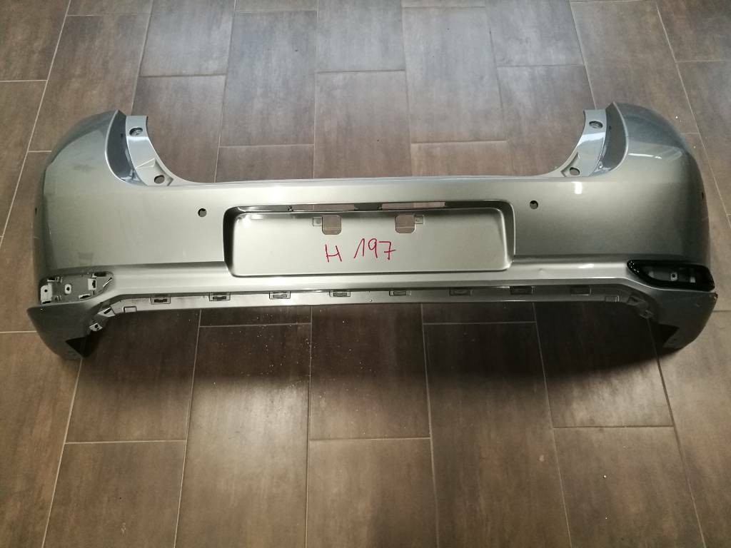Zadný nárazník pravá krytka TOYOTA AURIS II LIFT