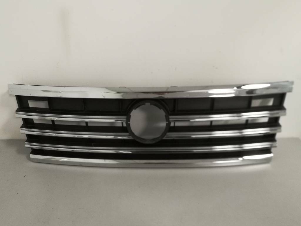 Chrom maska mriežka VW TOUAREG III 3 760