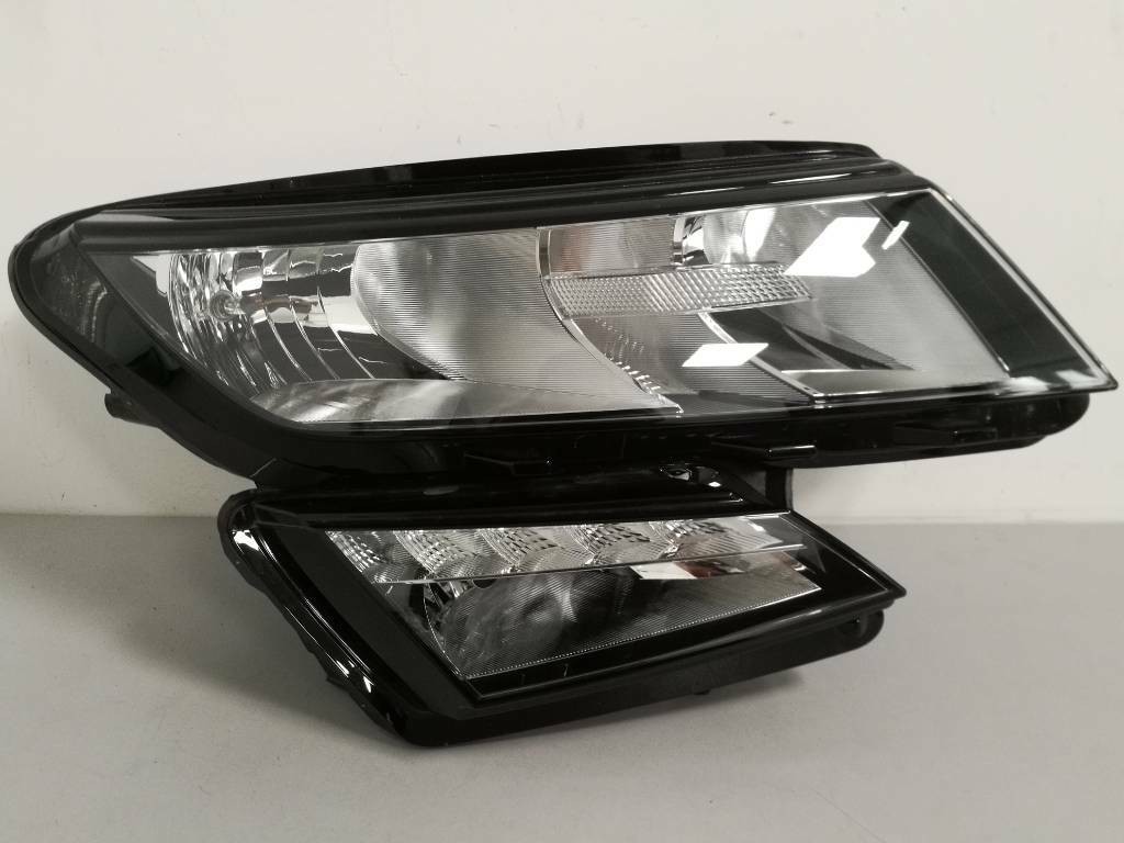 Predné pravé svetlo LED SKODA KODIAQ 566