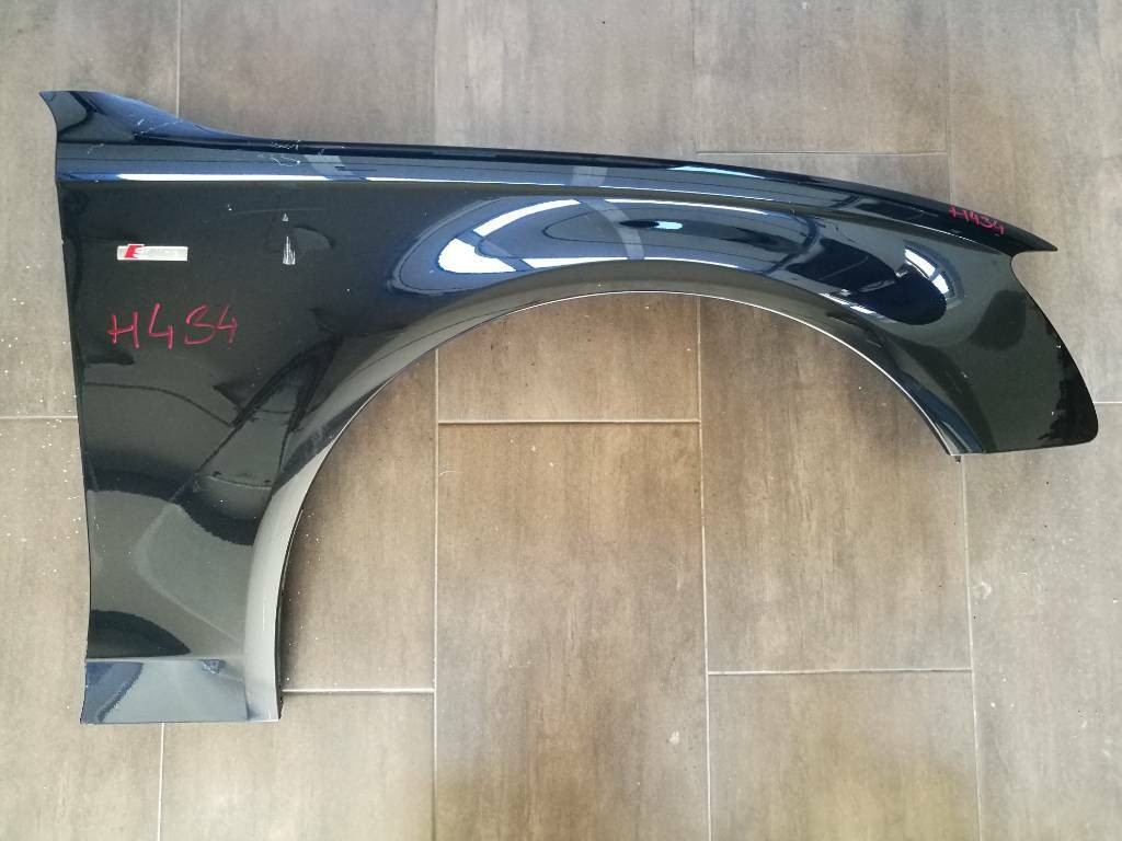 Predný pravý blatník AUDI A4 B8 8K0 LIFT S-LINE