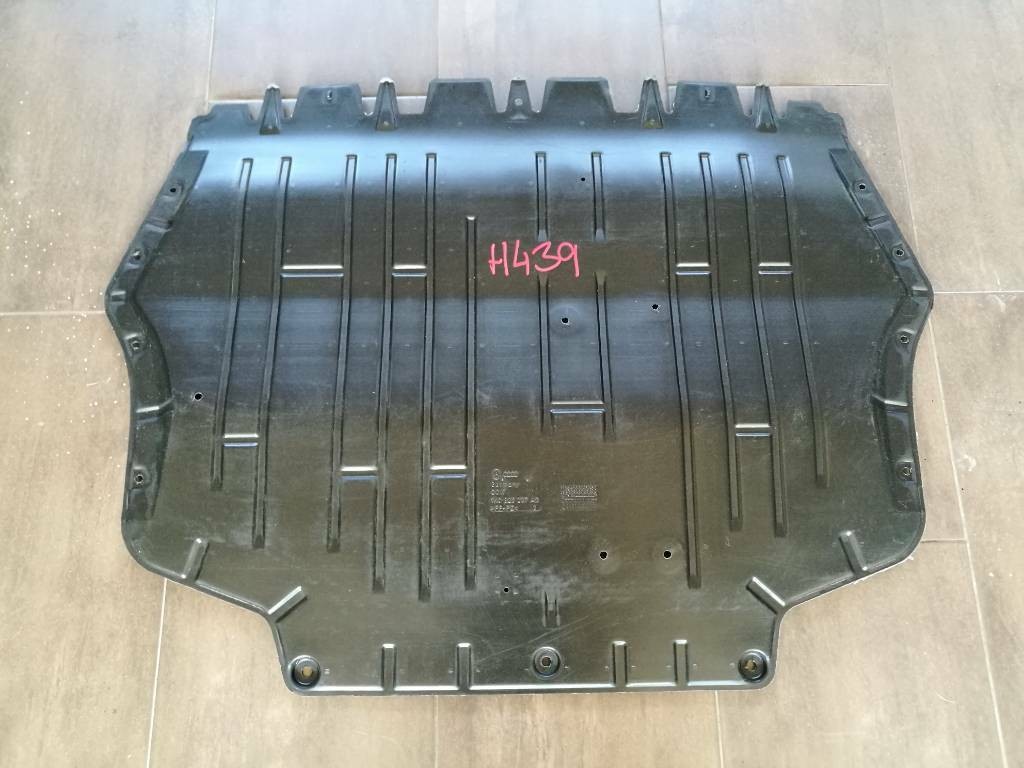 Nový kryt motora,kryt pod motor VW GOLF 5 V 1K 6