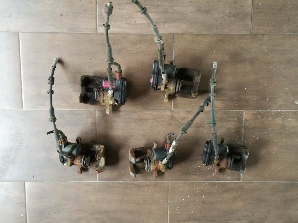 Elektrické strmene čeluste brzdy piestiky Q5 8R