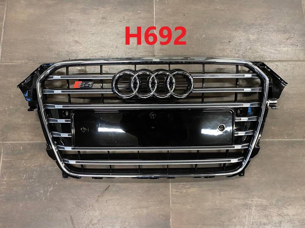 Maska mriežka Audi A4 B8 S4 SM 8K0