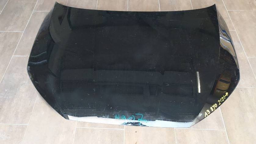 Predná kapota Audi A3 8Y