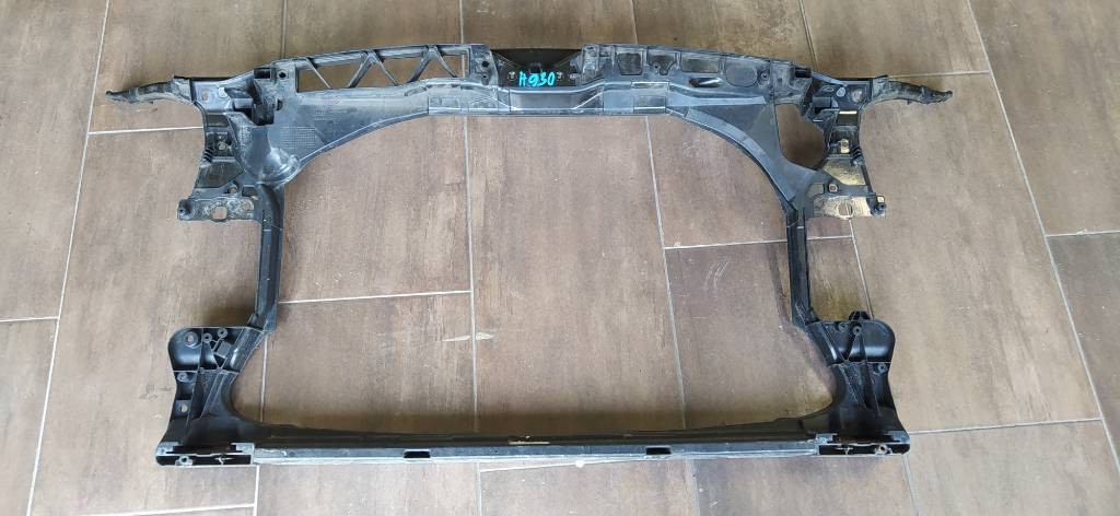 Držiak stena čelo sahara Audi A6 A7 4G