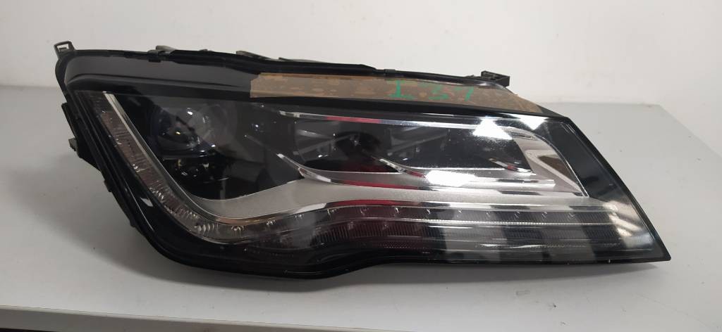 Pravé predné svetlo Audi A7 FULL LED 10-14 4G8