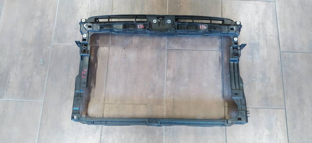 Držiak stena čelo sahara VW Volkswagen Golf VII 7