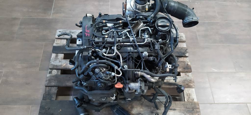 MOTOR CFF 2.0 TDI 103 KW 140 PS VW PASSAT B7 GOLF