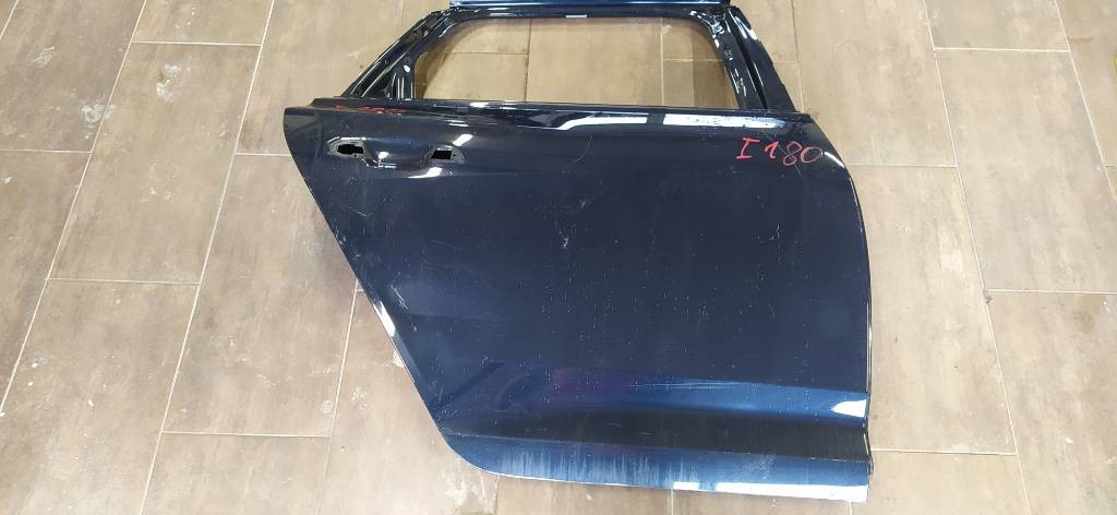 Pravé zadné dvere Audi A6 C8 4K
