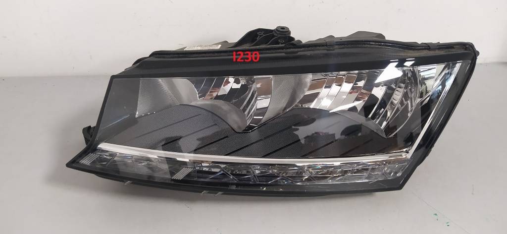 Ľavé predné svetlo Škoda Fabia III 3 LED LIFT 6V