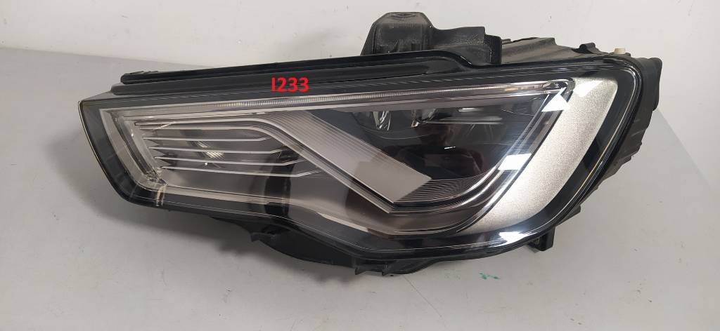 Ľavé predné svetlo Audi A3 XENON FULL LED 8V