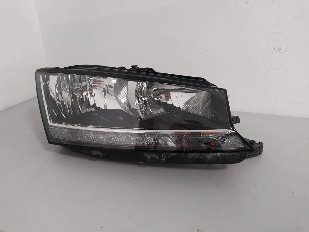 Pravé predné svetlo Škoda Fabia III 3 LED LIFT 6V