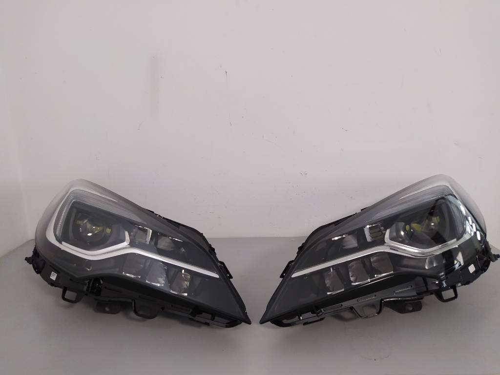 Predné svetlá Opel Astra 5 K Intellilux FullLed