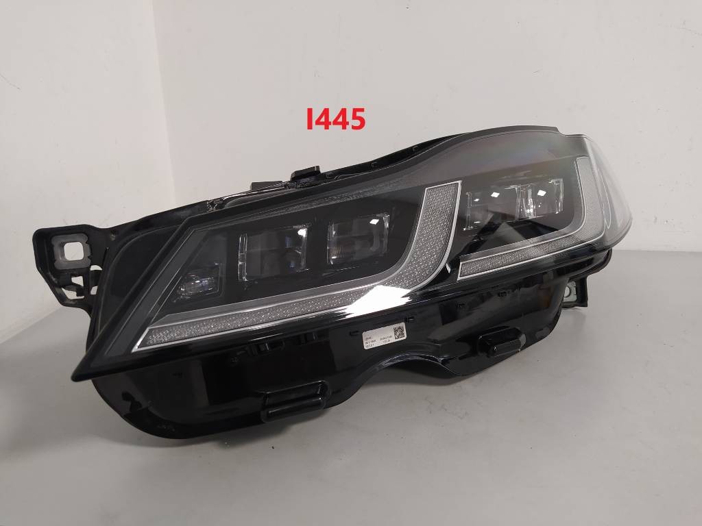 Pravé predné svetlo Jaguar F Pace / XF LED