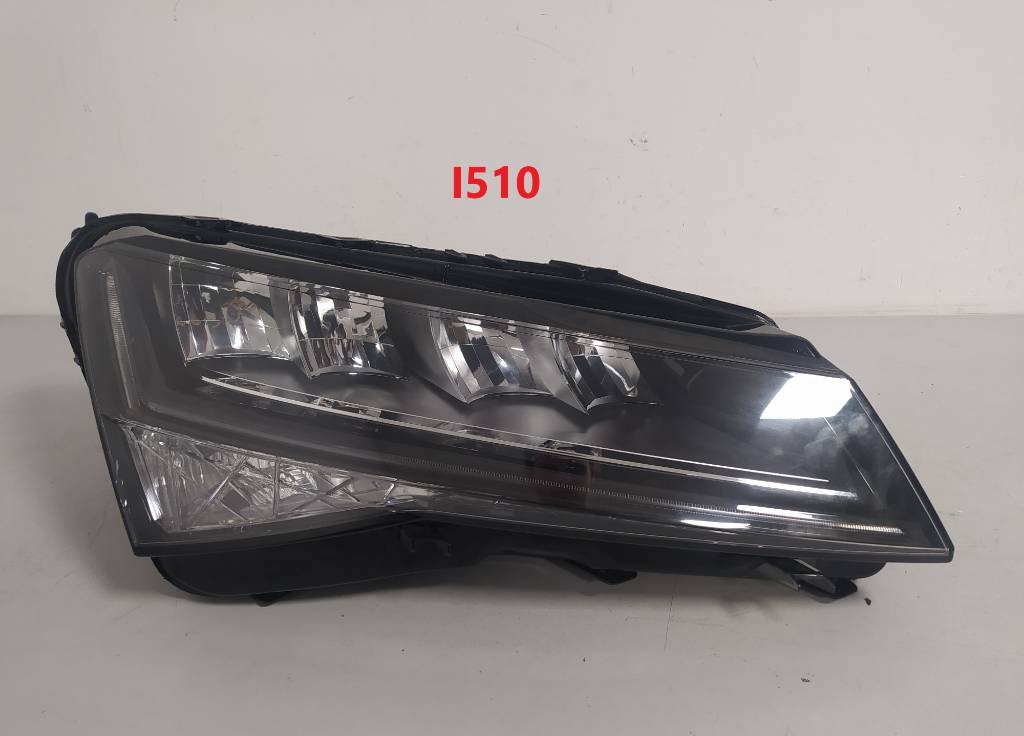 Pravé predné svetlo Škoda Superb III 3 FULL LED 3V