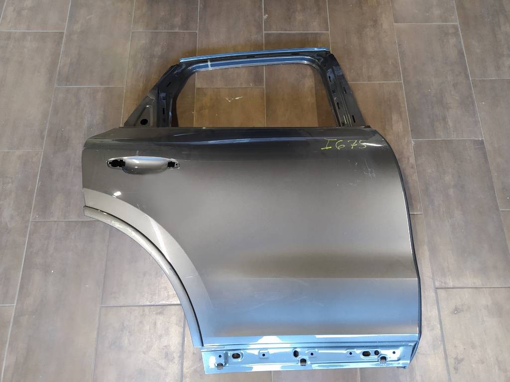 Pravé zadné dvere Audi Q7 4M