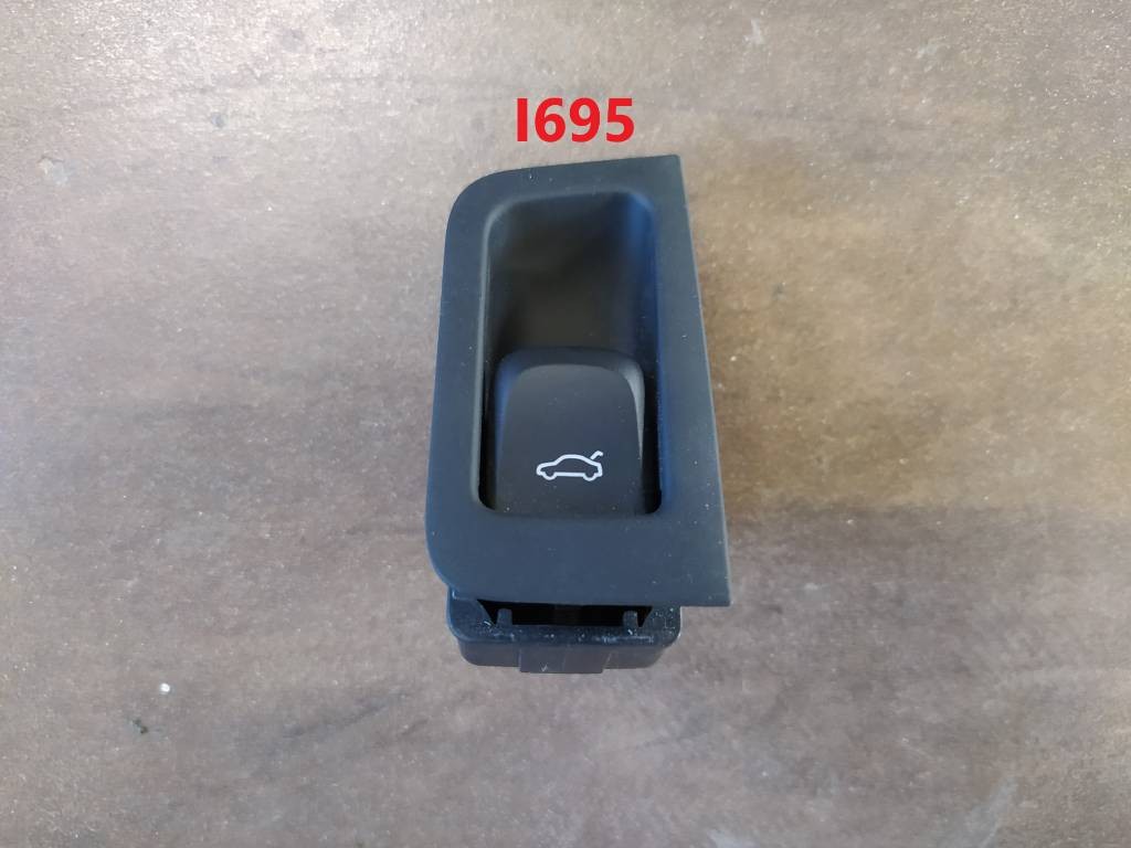 Panel ovládanie ovládač vypínač kufra Audi A6 C7