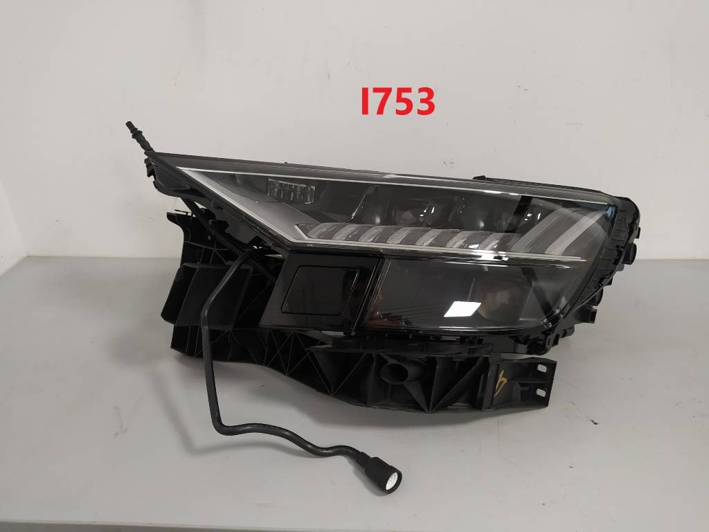Ľavé predné svetlo Audi Q8 FULL LED MATRIX 4M8