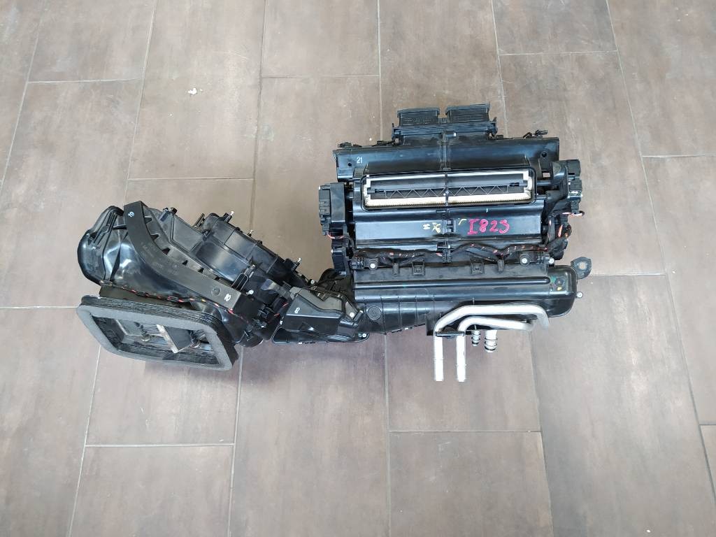Komplet kúrenie ohrev ohrievač Audi Q7 4M