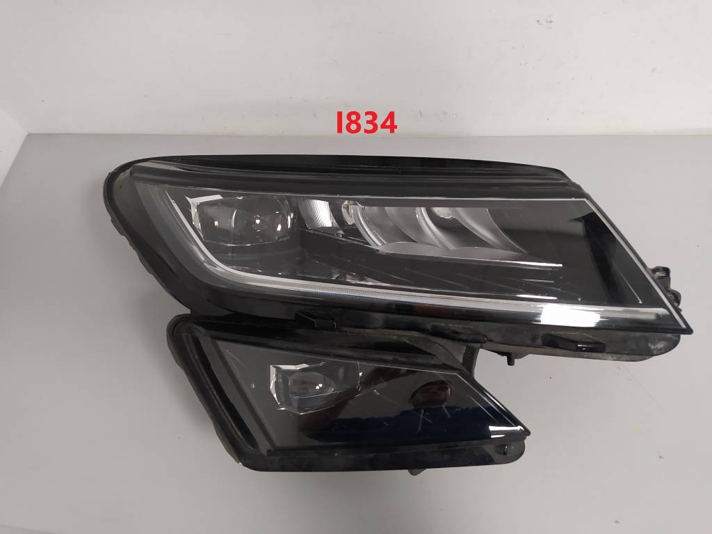Pravé predné svetlo Škoda KODIAQFULL LED 565