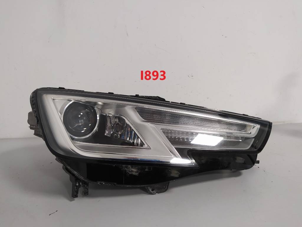 Pravé predné svetlo Audi A4 B9 8W XENON LED