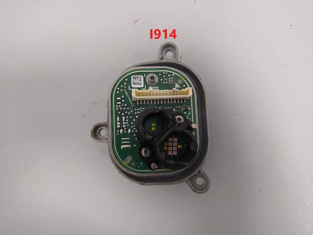 Jednotka modul LED svetla Audi A4 B9 8W