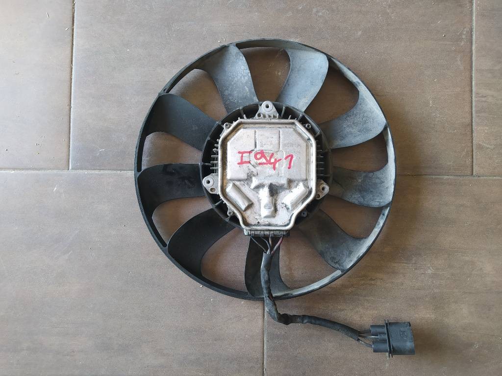 Ventilátor vrtula pohon vrtule motorček Audi A4 B9