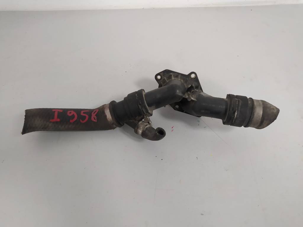 Hadica rúra potrubie vody termostat BMW E46 320D