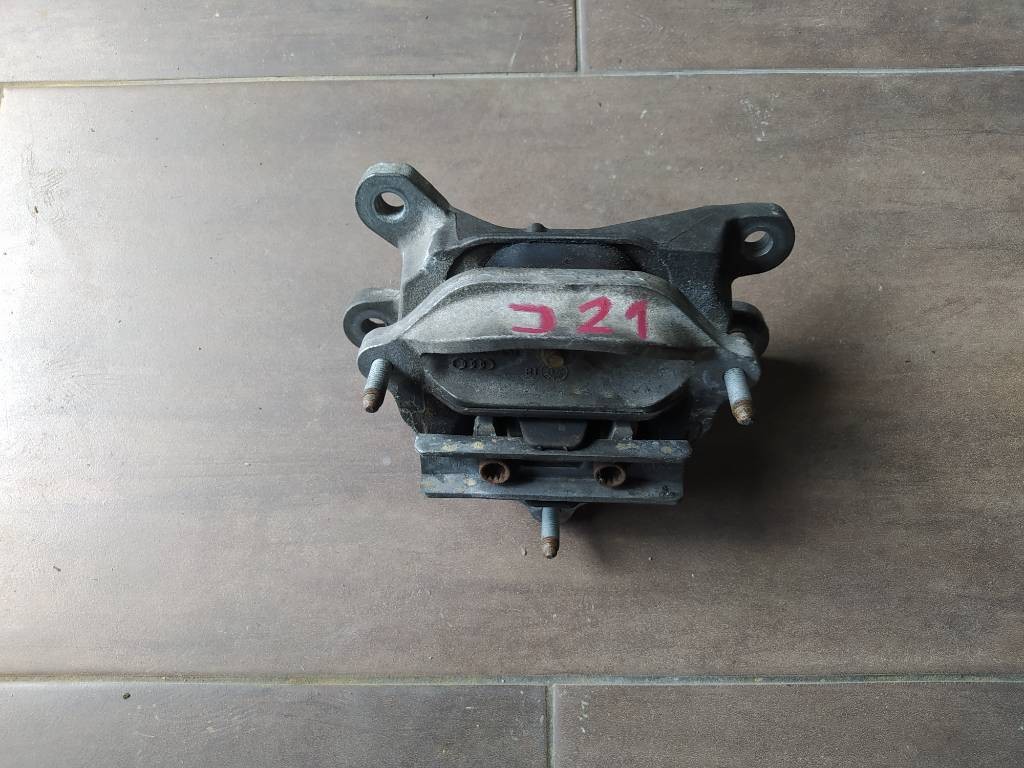 Držiak silentblok prevodovky Audi A4 B8 3.0 TDI 8K
