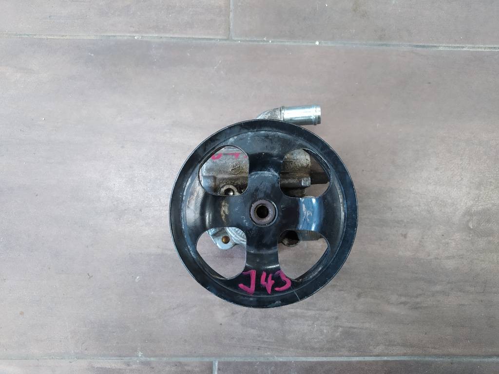 Servo čerpadlo riadenia TOYOTA RAV 4 II 2 2.0 B