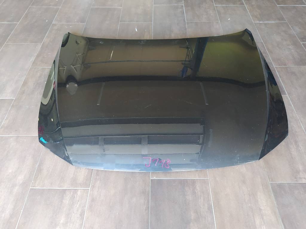 Predná kapota VW Volkswagen Passat B8 3G