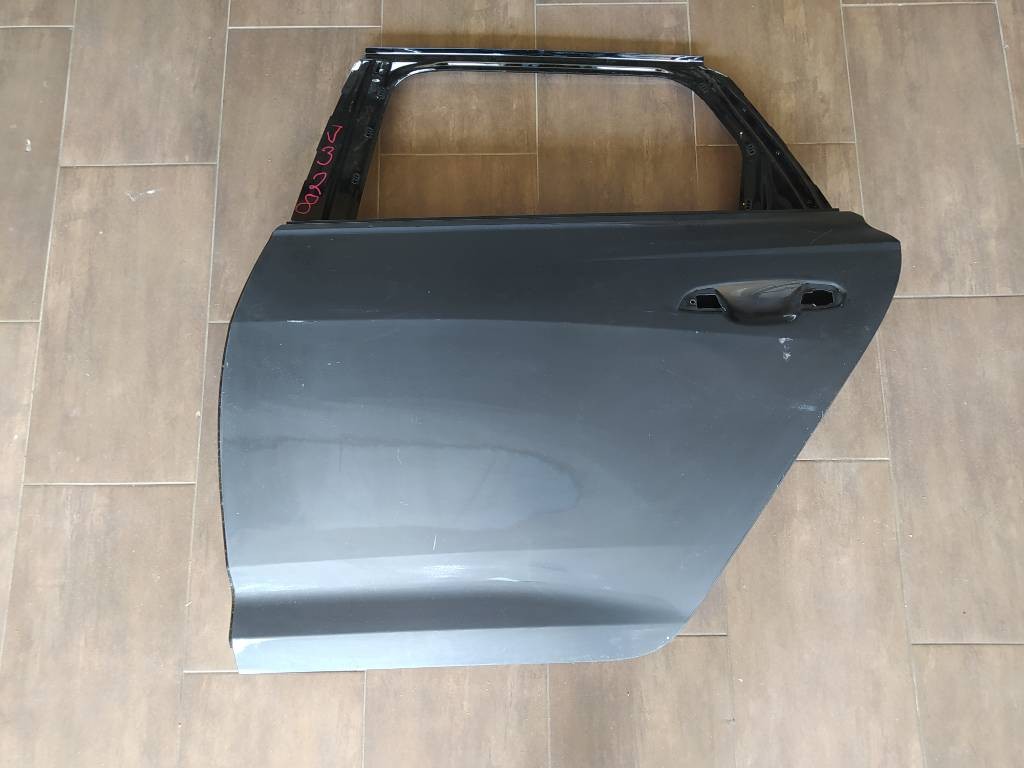 Ľavé zadné dvere Audi A6 C8 4K9 COMBI
