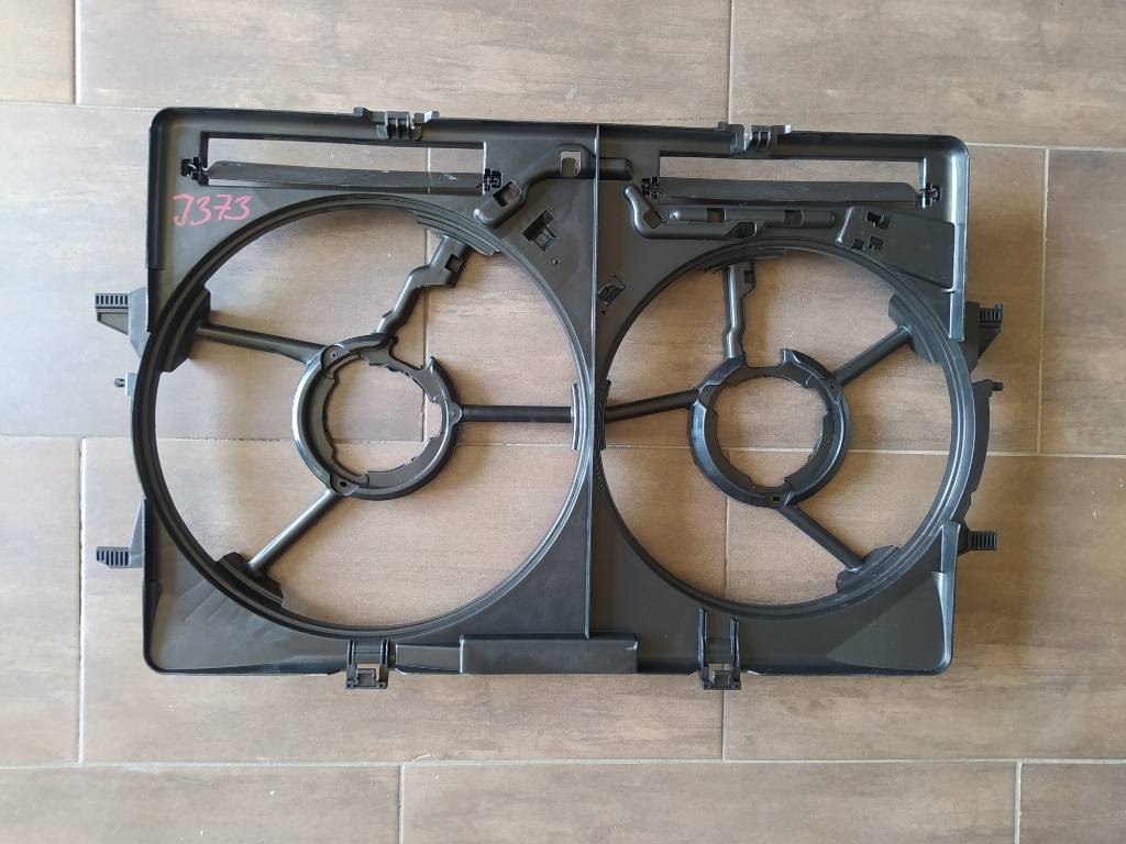 Stena ventilátor Audi A4 B8 8K A5 8T Q5 8R