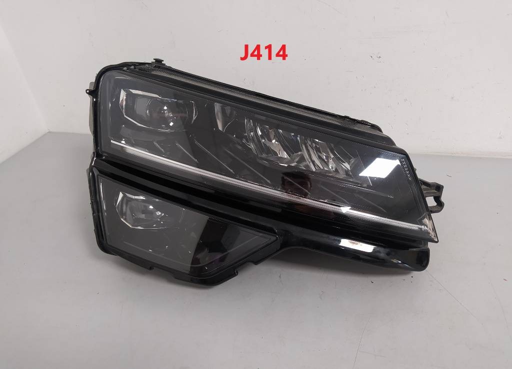 Pravé predné svetlo Škoda Karoq FULL LED 57B