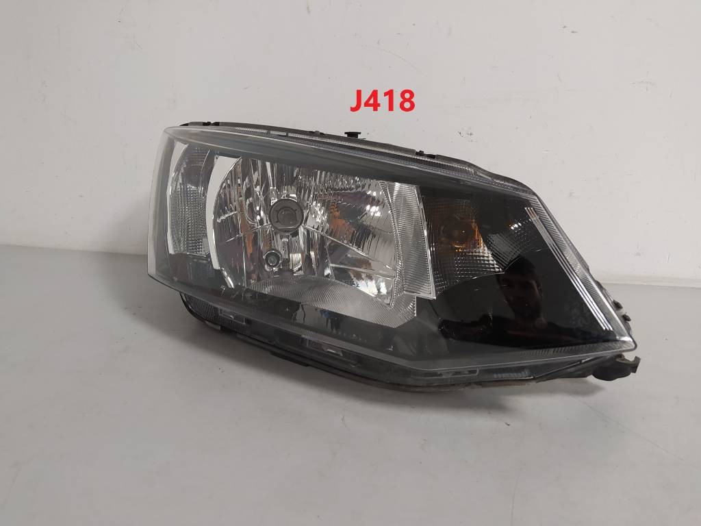 Pravé predné svetlo Škoda Fabia III 3 6V