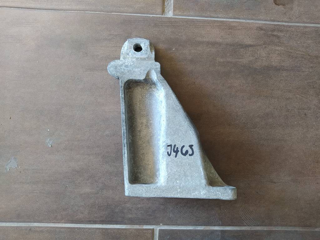 Držiak uchytenie motora BMW E87 E90 E91 320D