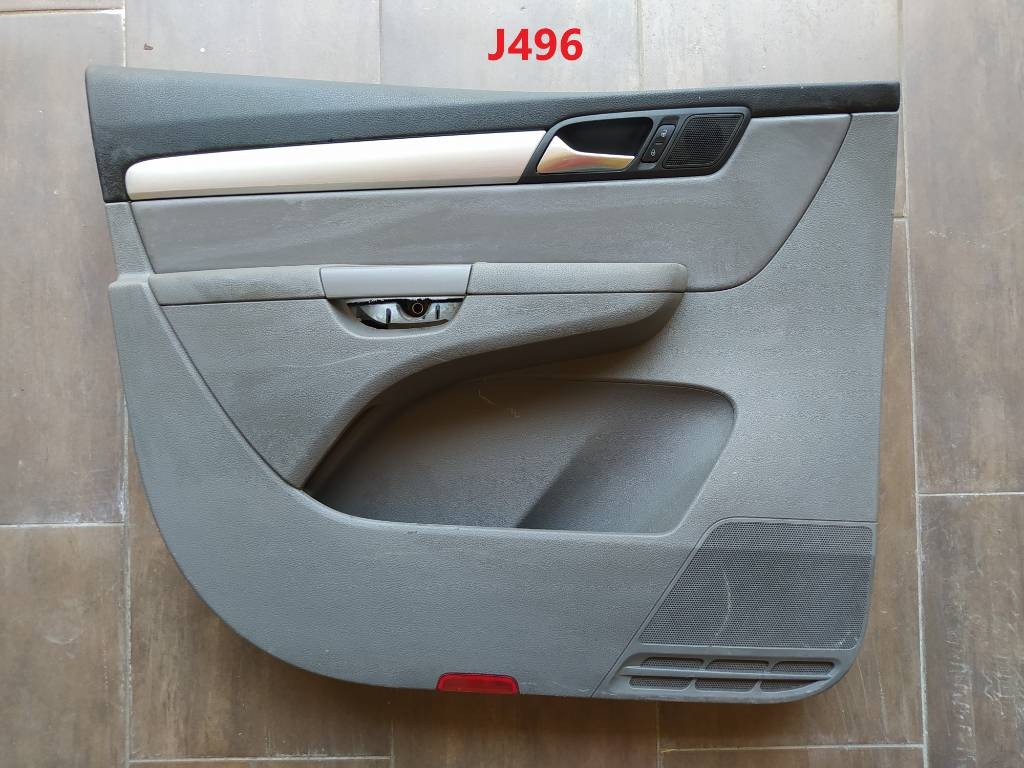 Tapacír ľavých predných dverí VW Sharan 7N