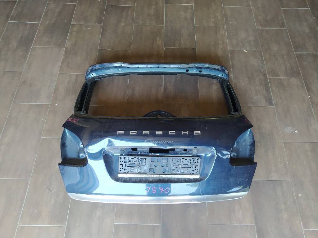 Zadná kapota kufor Porsche Cayenne II 7P5