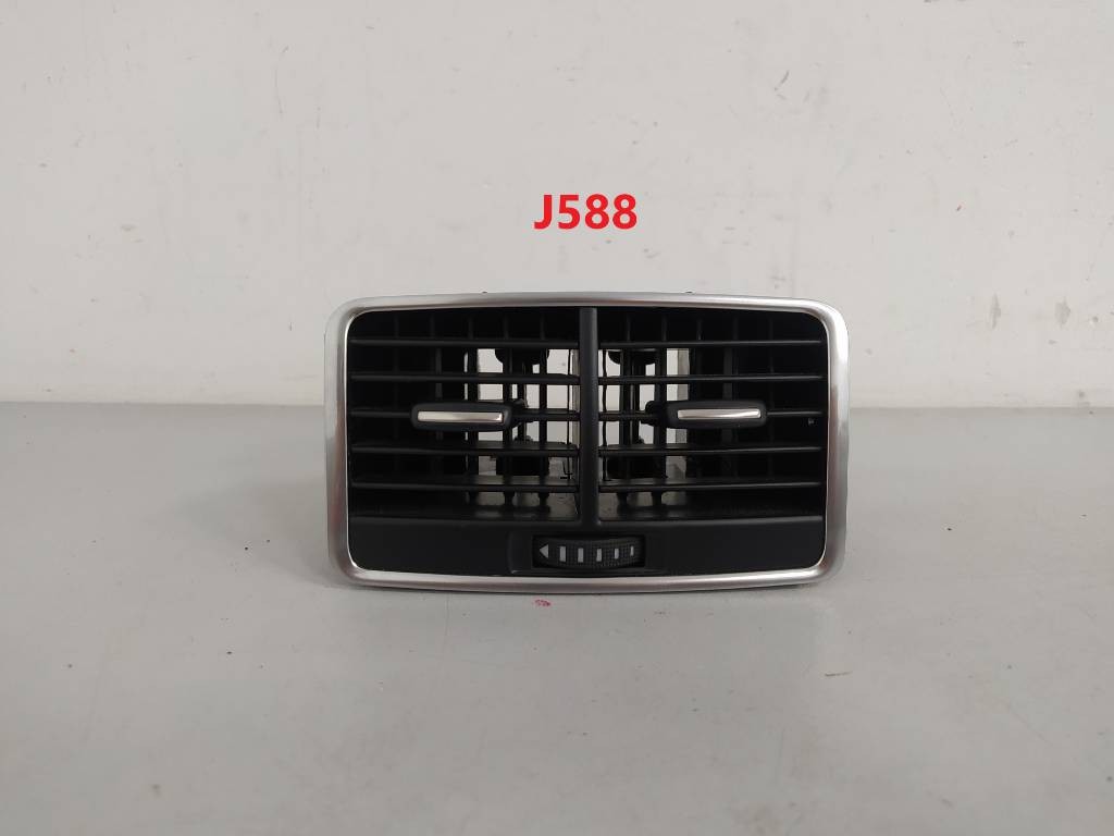 Mriežky kúrenia klimatizácie Audi A6 C6 4F