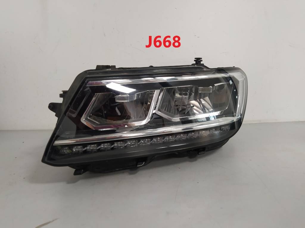 Ľavé predné svetlo VW Tiguan II FULL LED 5NB