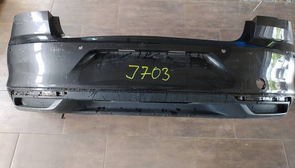 Zadný nárazník VW Volkswagen Passat B8 SEDAN 3G