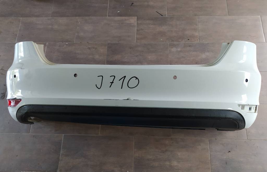 Zadný nárazník VW Volkswagen Jetta 4 PDC