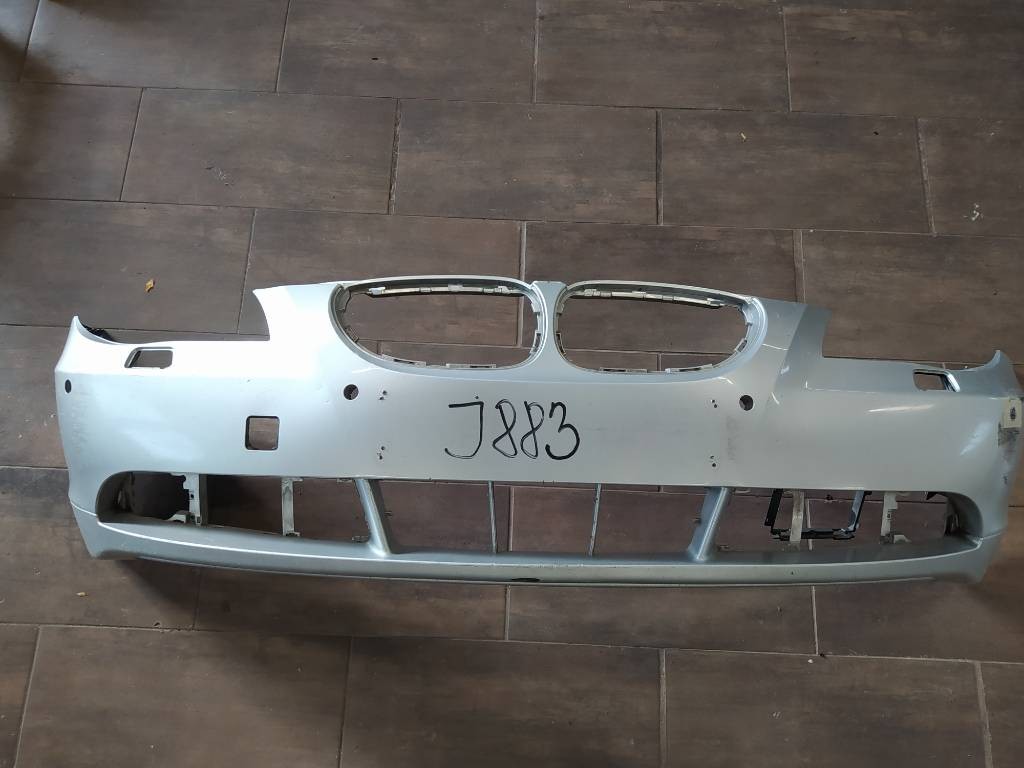 Predný nárazník BMW 5 E60 E61 03-07