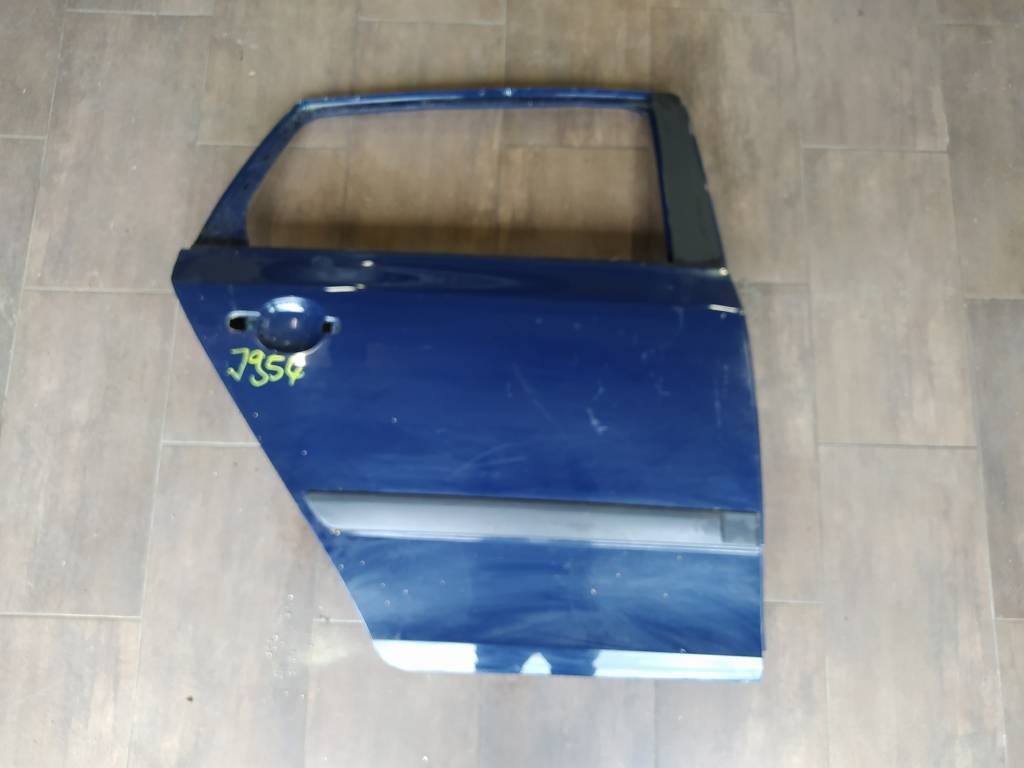 Pravé zadné dvere Škoda Fabia II 2 COMBI KOMBI 5J