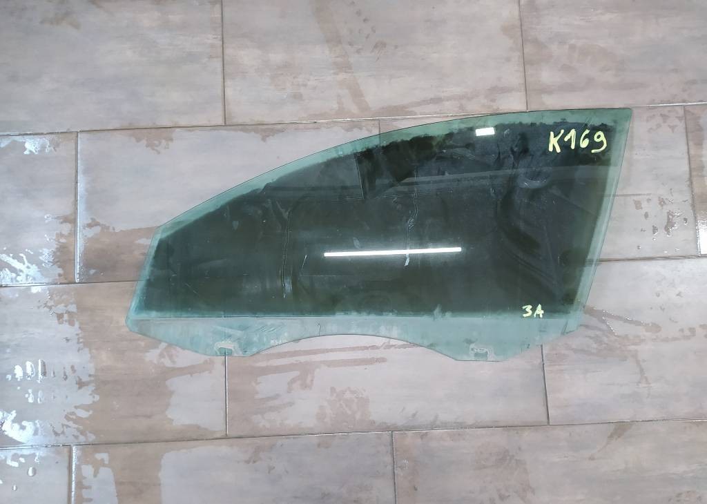 Ľavé predné sklo dverí VW Volkswagen Passat B7 3A