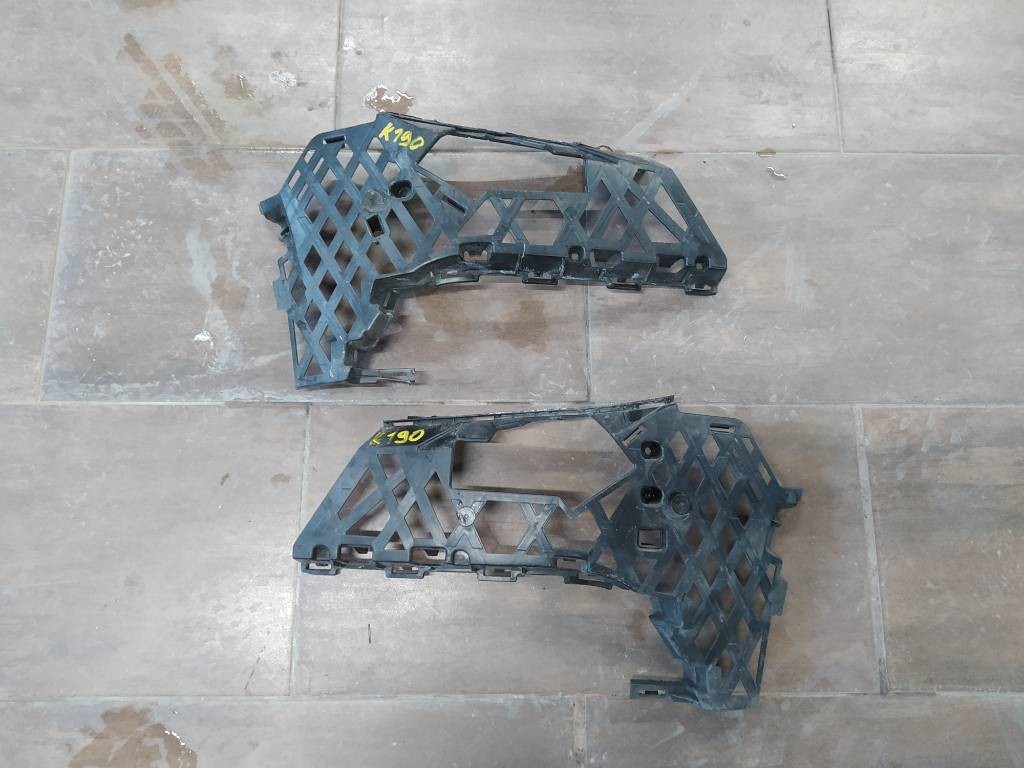 Držiaky predného nárazníka VW Passat B8 3G