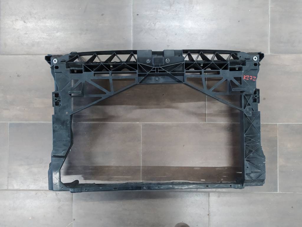 Držiak stena čelo sahara Seat Leon III 3 5F LIFT