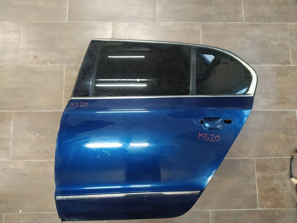 Ľavé zadné dvere Škoda Superb II 2 3T SEDAN