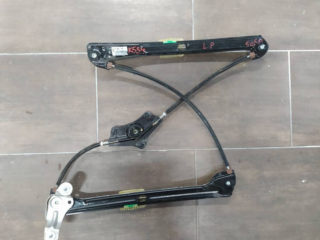 Mechanizmus sťahovania okien VW Golf VII 7 5G