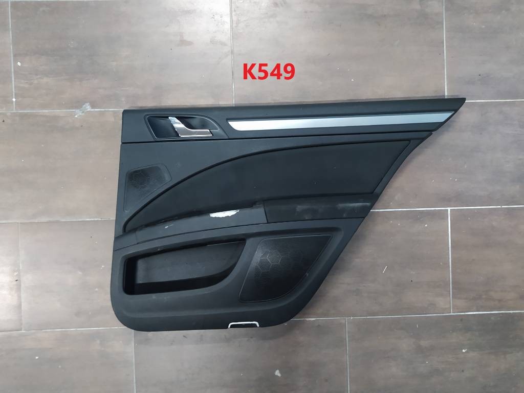 Pravý zadný tapacír dverí Škoda Superb II 2 3T